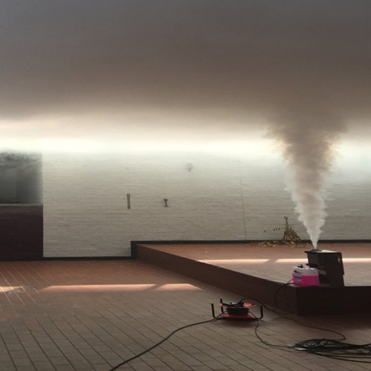 MACHINE A FUMEE INOX STRATUS 2600 W