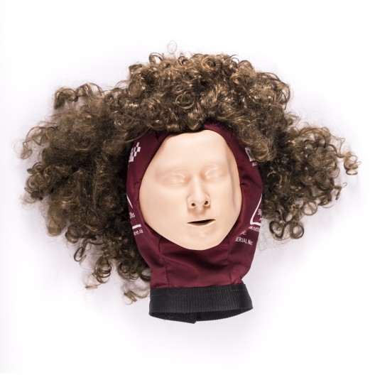 MASQUE VISAGE AVEC PERRUQUE POUR MANNEQUIN DE FORMATION