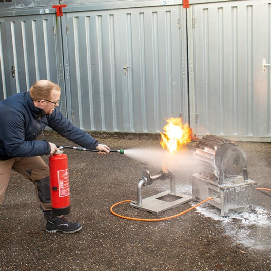 EXTINCTEUR DE FORMATION NEPTUNE A POIGNEE 6L PRESSION PERMANENTE