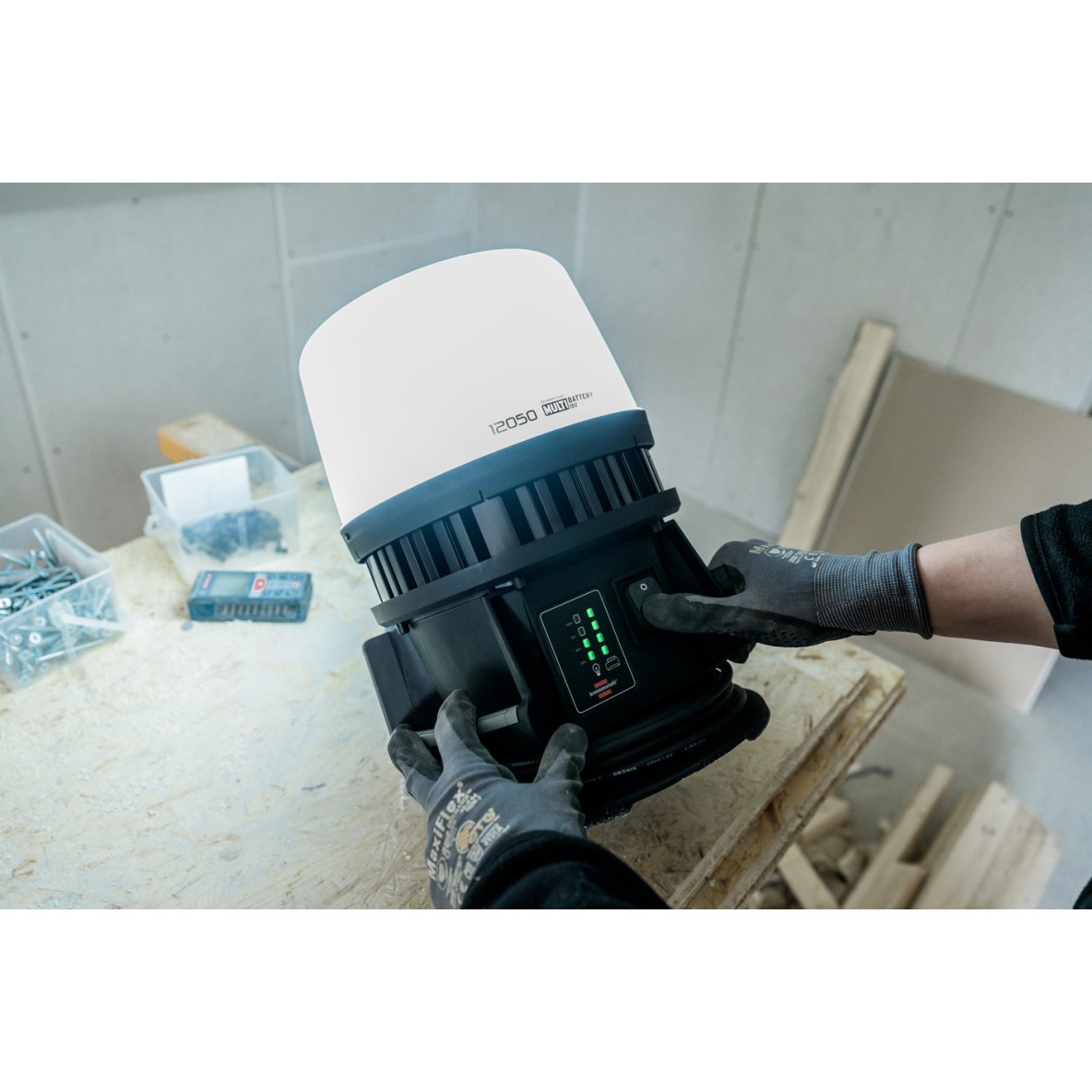 PROJECTEUR DE CHANTIER LED MULTI BATTERY 12050MH 360° HYBRIDE