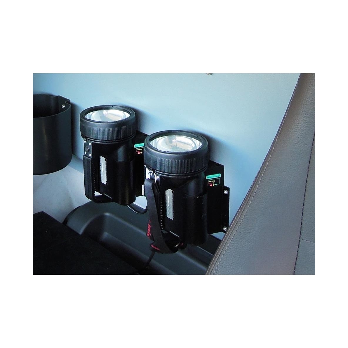 CHARGEUR ILC 12 - 24 VDC POUR PROJECTEUR IL60/80/600/800