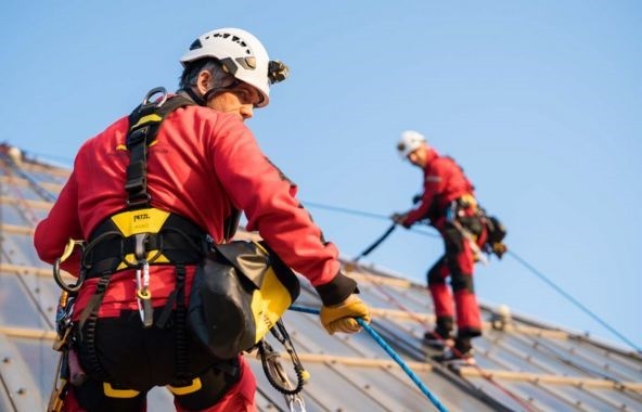 Review of Petzl 2025 Innovations: Harnesses and Headlamps for Professionals