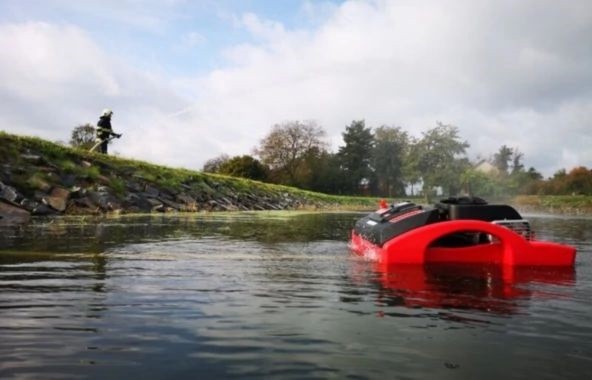 Amphibio F1500 Floating Motor Pump – Power and Efficiency for Your Operations